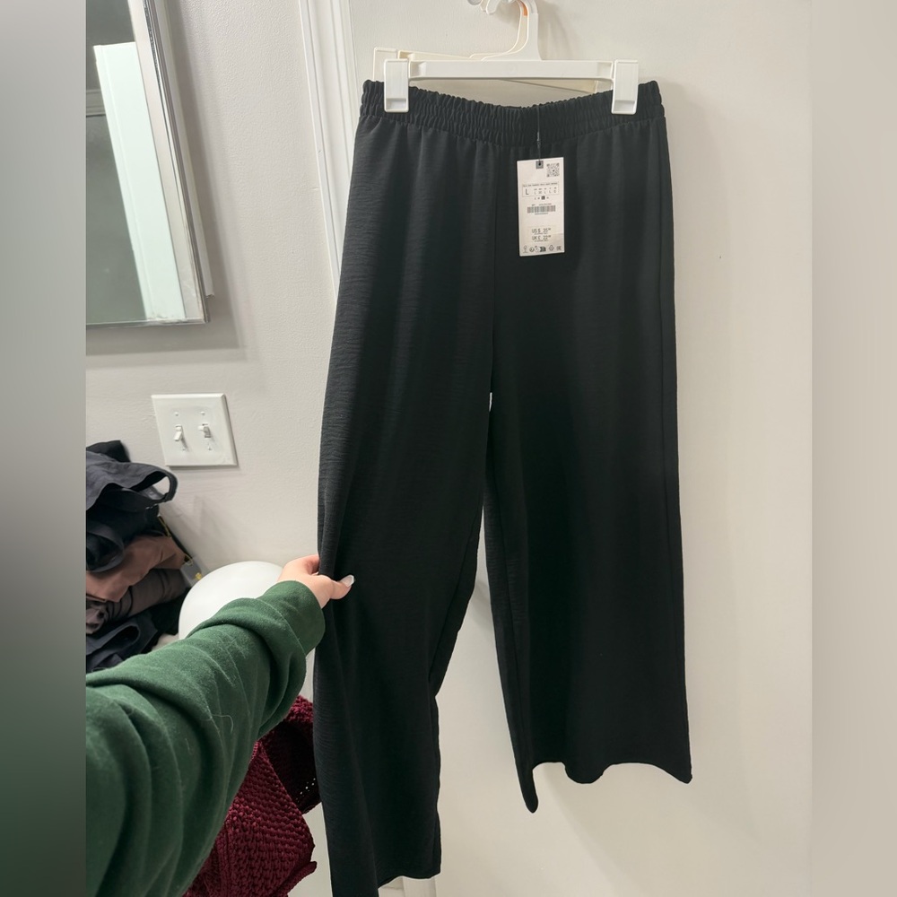 Zara Flowy Pants